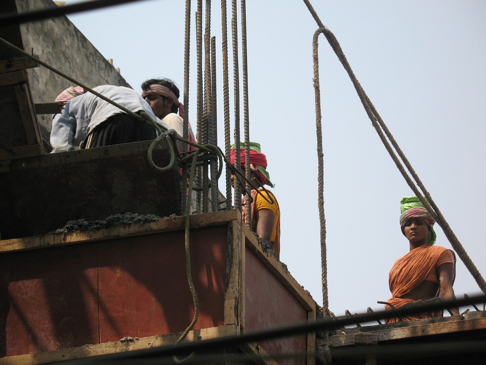 Labour Ministry opens mandatory online registration for workmen by employers